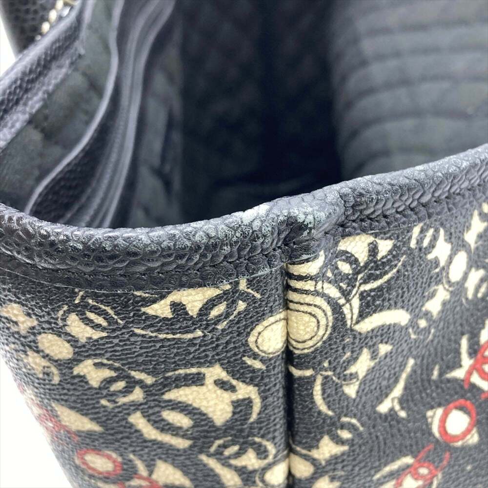 CHANEL Black Leather Tote Bag - Picture 11 of 12
